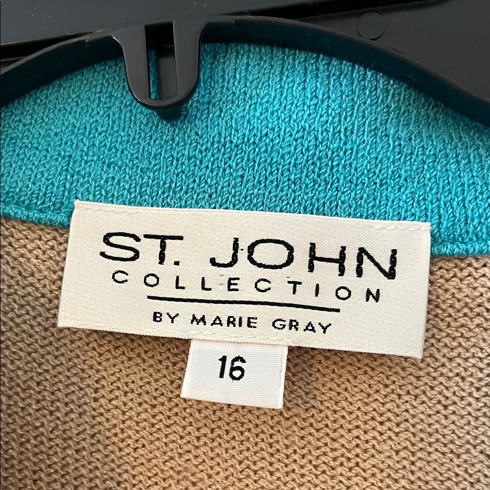 St. John Beige Knit Blazer with Teal Trim - Picture 2 of 3